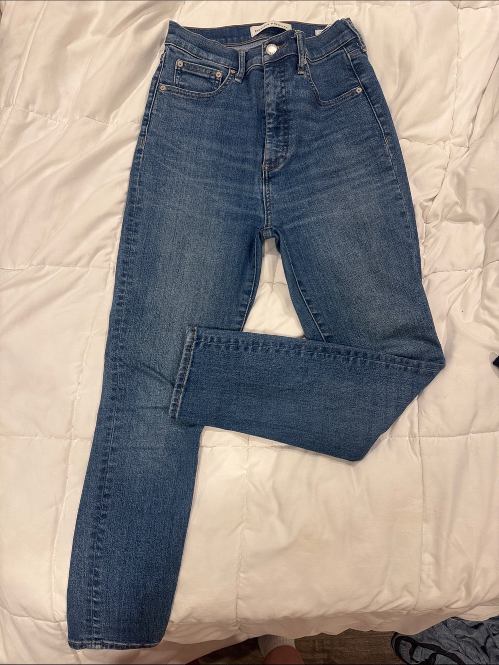 High-Rise Slim Women’s Jeans in Medium Blue